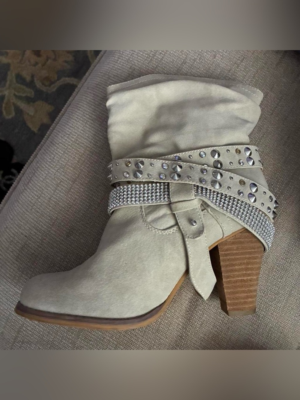 Not rated harness studded ankle boot with low heel silver studs buckle 9 - Picture 2 of 4